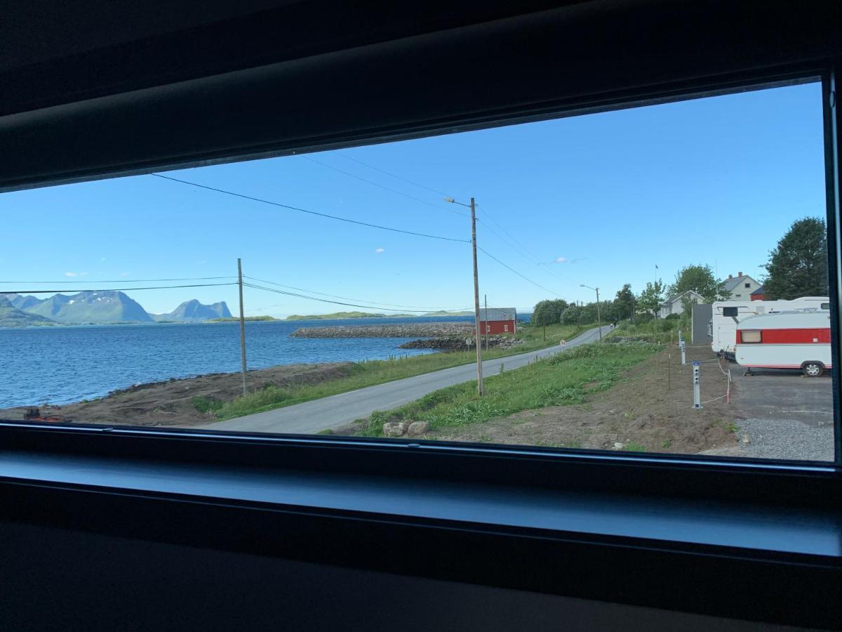 Bedehuset Basecamp Senja Hotel Skaland Kültér fotó