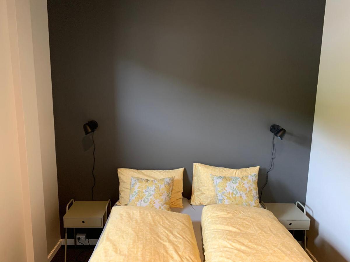 Bedehuset Basecamp Senja Hotel Skaland Kültér fotó